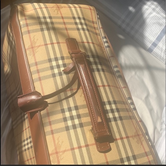 burberry rolling luggage